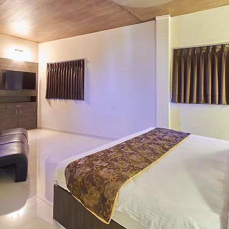 Hotel Gormoh Ахмедабад Экстерьер фото